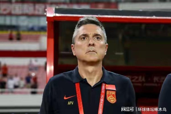 猎股网 U22国足亚预赛首战2-1艰难取胜 年轻一代展现拼搏精神与希望